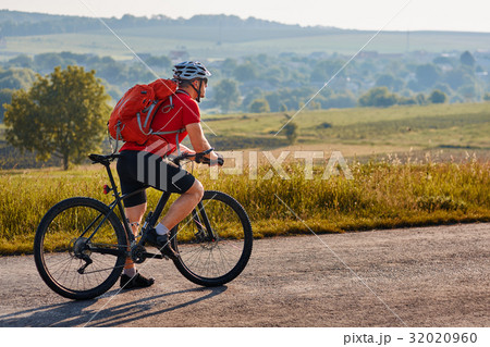 Ecotourism in Europe. Bicycle race in the country. 32020960