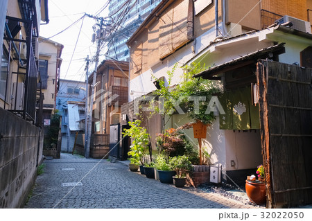 東京 神楽坂 路地裏 32022050