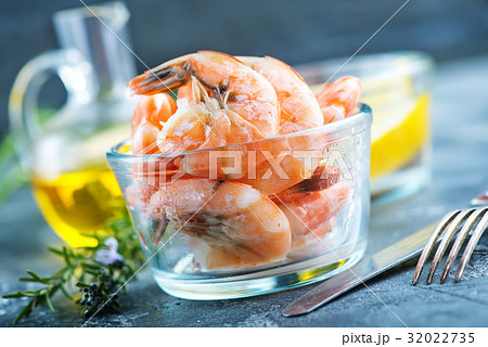 boiled shrimps boiled shrimps 32022735