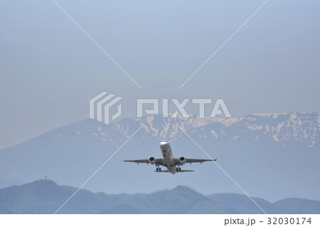 蔵王山と仙台空港 蔵王山と仙台空港 32030174