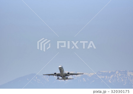 蔵王山と仙台空港 蔵王山と仙台空港 32030175