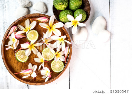 Spa and massage decoration on white background 32030547