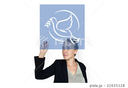 Peace Dove Symbol Pigeon Sign Peace Dove Symbol Pigeon Sign 32035128