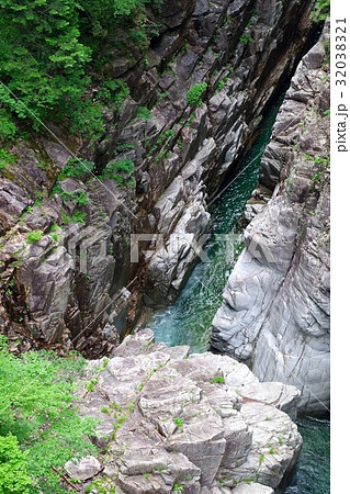 川浦渓谷の清流 32038321