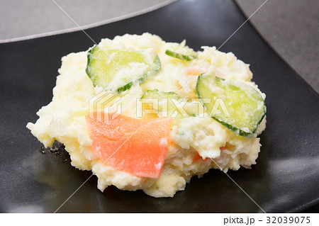 おいしいポテトサラダ 32039075