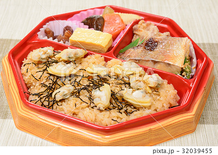 おいしいあさりご飯弁当 32039455