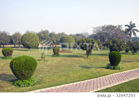 park with pathway in New Delhi park with pathway in New Delhi 32047203