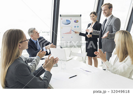 Business team at presentation Business team at presentation 32049618