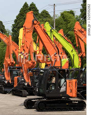 パワーショベル 32050282