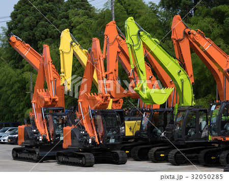 パワーショベル 32050285