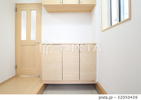 新築住宅 玄関 新築住宅 玄関 32050439