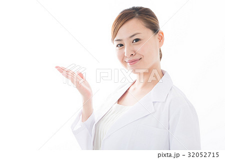 白衣 女性 32052715
