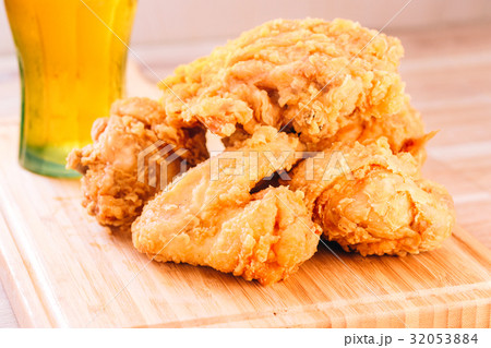 鶏 チキン ニワトリ 32053884