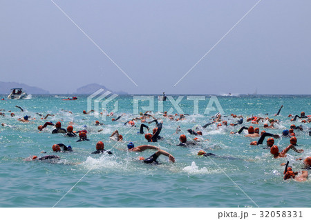 水泳大会 水泳大会 32058331