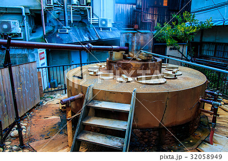 有馬温泉の夜明け 神戸 御所泉源 有馬温泉の夜明け 神戸 御所泉源 32058949