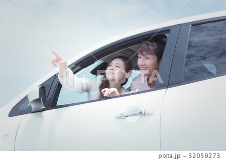 海辺の夫婦 32059273