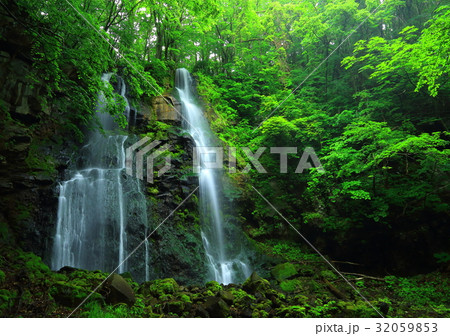 夏の友情の滝 夏の友情の滝 32059853