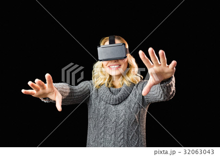 Woman using reality virtual headset 32063043