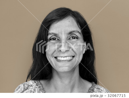 Indian woman portrait studio shoot 32067715