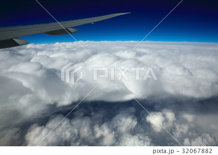 Airplane Wing view from Window during Flight 32067882
