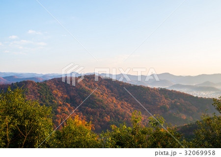 栃木県足利市 朝焼け風景 (両崖山から) 2016年12月撮影 栃木県足利市 朝焼け風景 (両崖山から) 2016年12月撮影 32069958