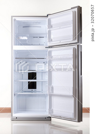 Home refrigerator 32070657