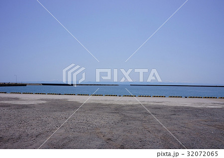 奥能登　飯田漁港から立山 32072065