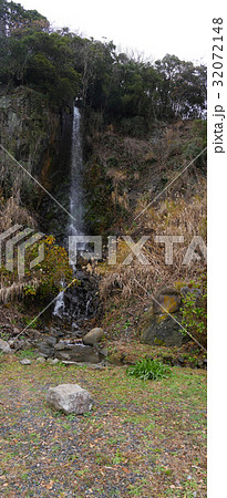 越前岬の白竜の滝公園 32072148
