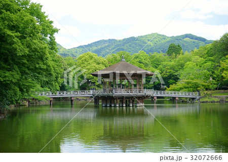 神秘の浮見堂 32072666