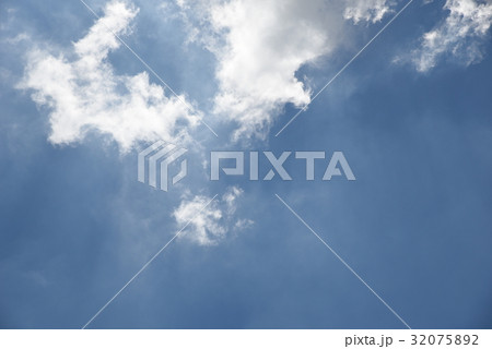 青空 青い空 ブルースカイ 32075892