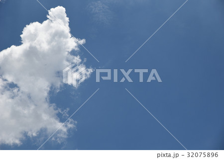 青空 青い空 ブルースカイ 32075896