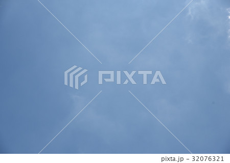 青空 青い空 ブルースカイ 32076321