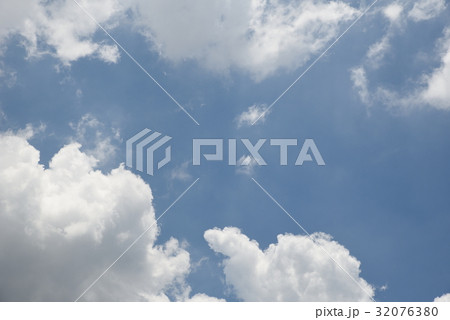 青空 青い空 ブルースカイ 32076380
