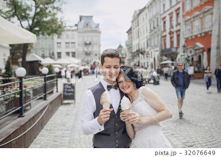 Royal wedding in the old town Royal wedding in the old town 32076649