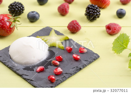 Frozen sorbet on slate Frozen sorbet on slate 32077011