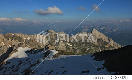 Mountains of the Alpstein Range in summer Mountains of the Alpstein Range in summer 32078895