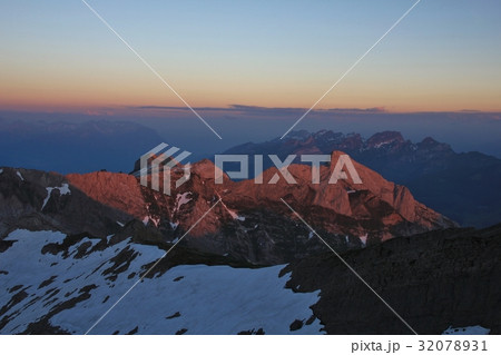 Mountains of the Swiss Alps at sunset Mountains of the Swiss Alps at sunset 32078931