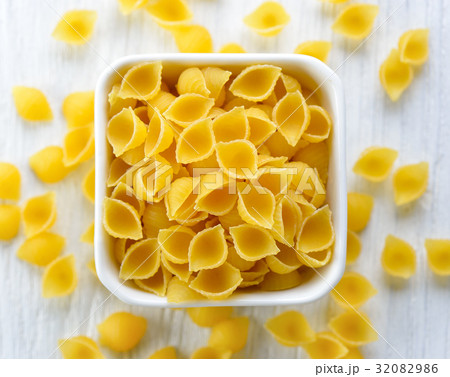 Pasta in a bowl 32082986