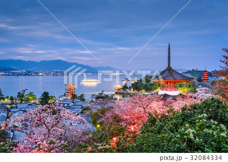 Miyajima, Japan in Spring 32084334