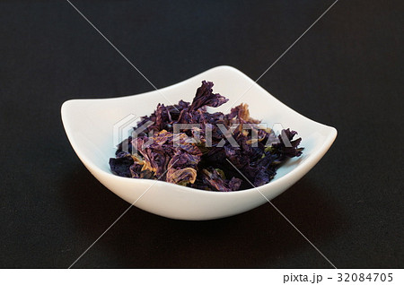 ブルーマロウ　～夜明けのハーブ～ 32084705