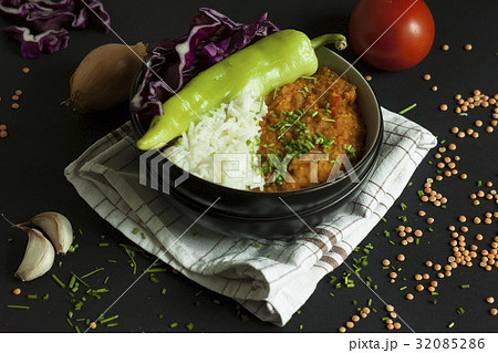 lentil dhal with rice and vegetable 32085286