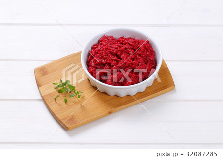 fresh beetroot puree 32087285