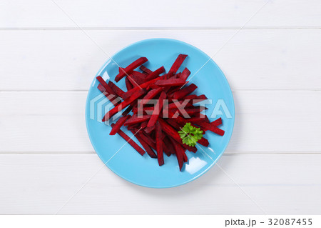beetroot cut into strips 32087455