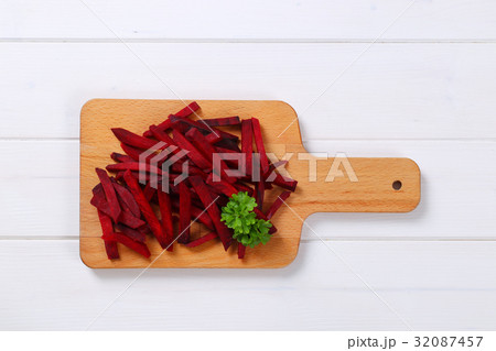 beetroot cut into strips 32087457