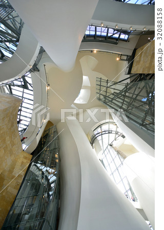 スペイン ビルバオ グッゲンハイム美術館 スペイン ビルバオ グッゲンハイム美術館 32088158