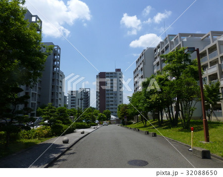 ザ・高級マンション外観 Ver.3 32088650