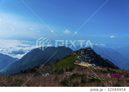 観音岳からの富士山 32089958