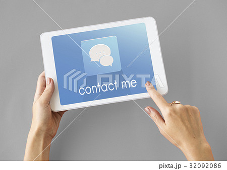 Hands Tablet Chat Conversation Bubble Graphic 32092086