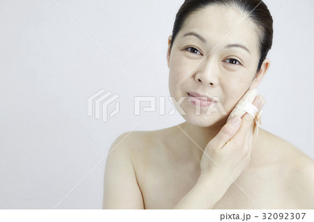 40代女性、スキンケア、ビューティーケア 32092307