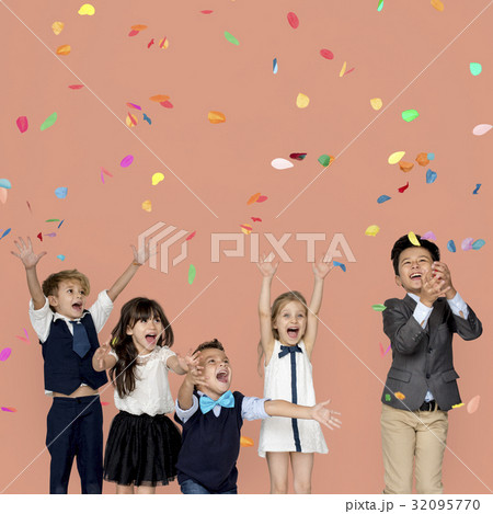 Children Smiling Happiness Friendship Togetherness Celebration Studio Portrait Children Smiling Happiness Friendship Togetherness Celebration Studio Portrait 32095770